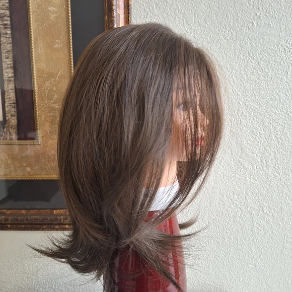 Elegant Brown Women's Wig - Picture 2 of 7